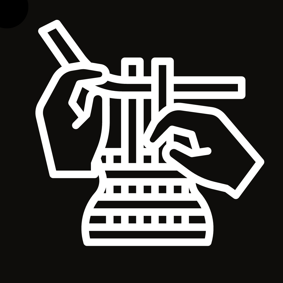 <strong>Handcrafted Designs</strong>: